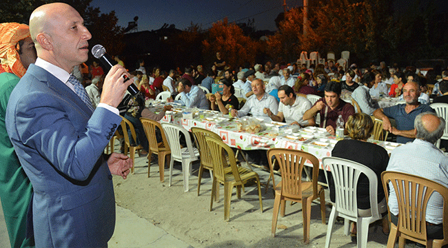 BAŞKAN ÖZBAŞ, İFTAR YEMEĞİ DÜZENLEDİ