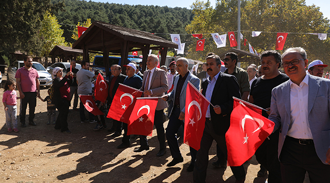 BÜYÜKŞEHİR'DEN TARİHİ ZAFERE COŞKULU ANMA