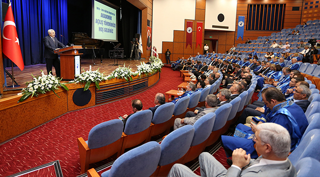 PAÜ EĞİTİM YILINI TÖRENLE AÇTI