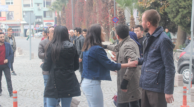 GENÇLERİN KAVGASINI POLİS ÖNLEDİ