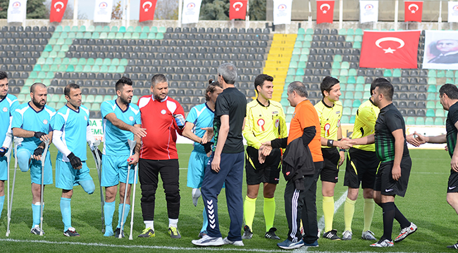ENGELLİLER GÜNÜ DENİZLİ'DE  DOLU DOLU YAŞANDI