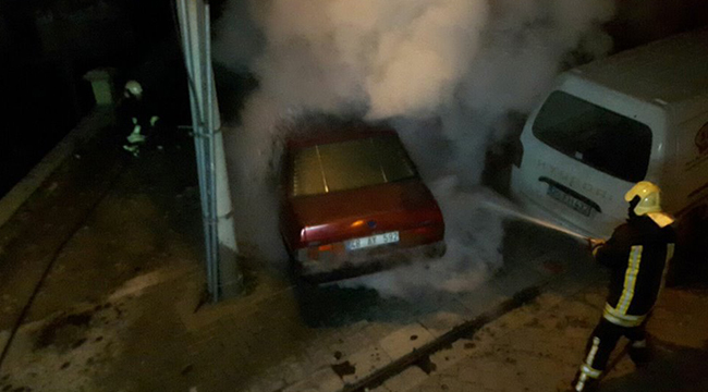 TOPRAKLIK’TAKİ ARAÇ YANGINI KORKUTTU