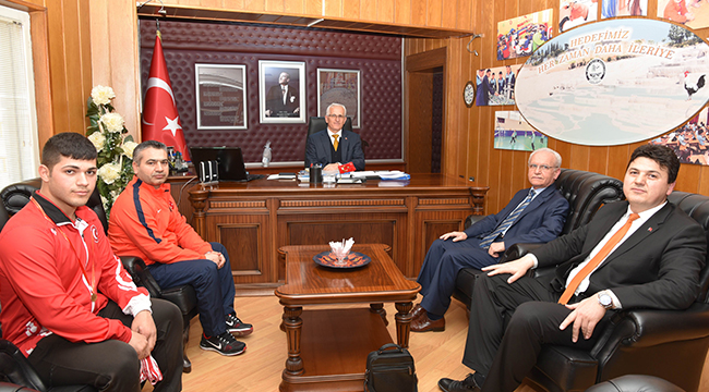 ŞAMPİYON HALTERCİ OĞUZ’UN KONUĞU OLDU