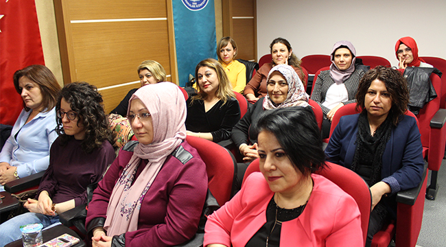 KADIN SAĞLIK ÇALIŞANLARINA EĞİTİM