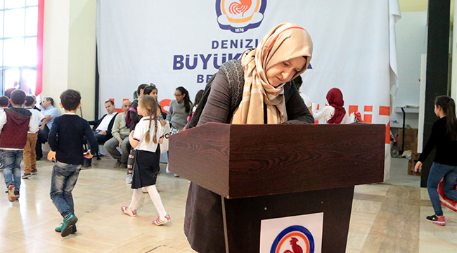 KİTAP FUARI ONBİNLERİ KONUK EDİYOR
