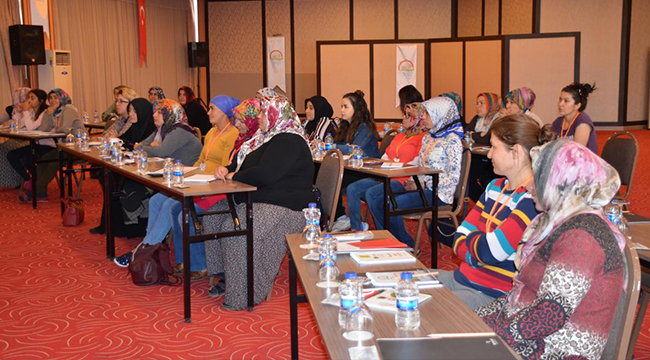 TARIMDA KADIN GİRİŞİMCİLER SAHAYA İNDİ