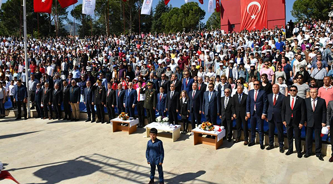 ÇOCUKLAR GÜNÜNÜ KUTLADI