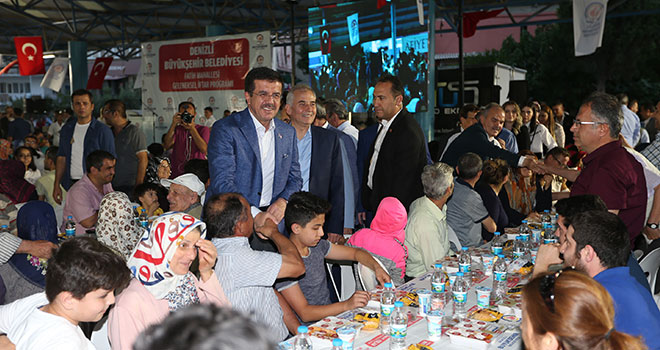 BÜYÜKŞEHİR’İN GÖNÜL SOFRASI FATİH’E KURULDU