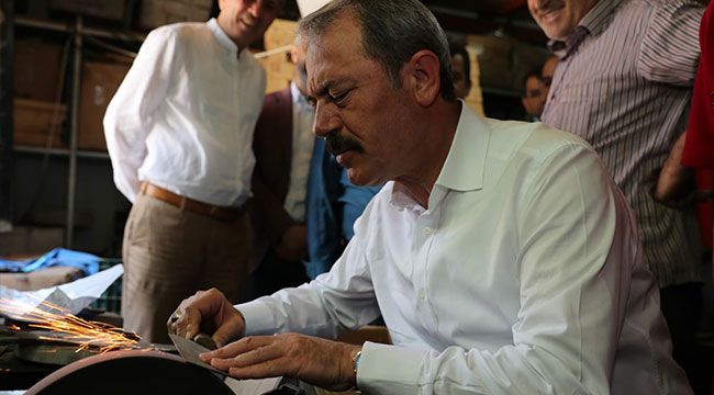 AK PARTİLİ TİN, 1. SANAYİ ESNAFINI ZİYARET ETTİ