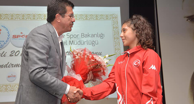 64 KULÜBE 331 BİN TL'LİK YARDIM