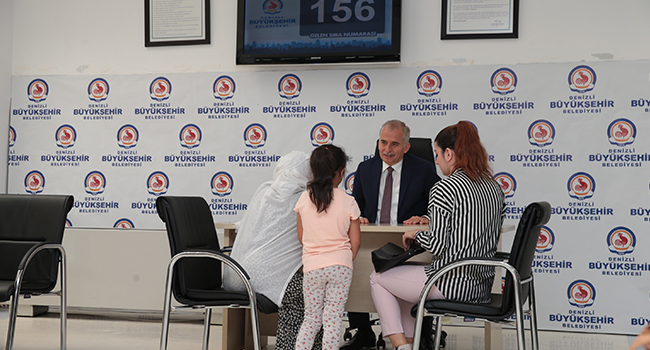 DENİZLİLİLERDEN HALK GÜNÜNE YOĞUN KATILIM