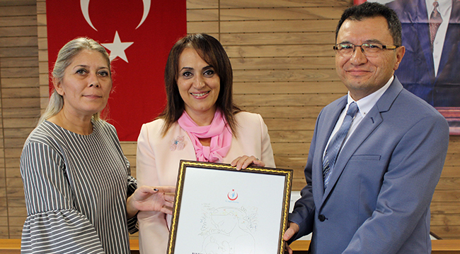 12 HASTANEYE SERTİFİKALARI TESLİM EDİLDİ