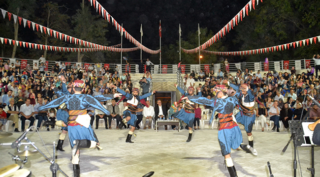 TAVASLILAR UNUTULMAZ BİR GECE YAŞADI