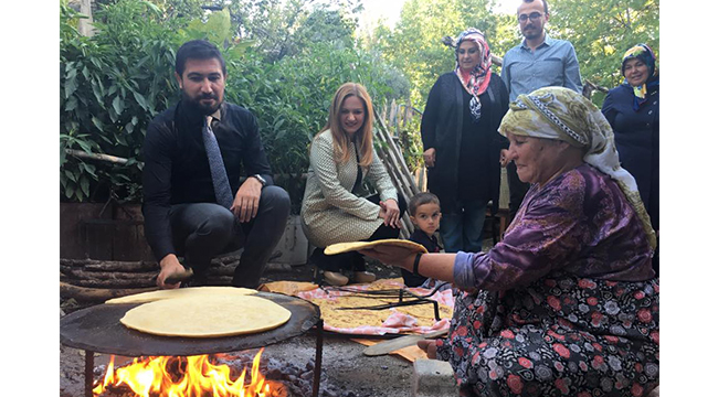 ÖZKAN,ÇAMELi FESTiVALiNE KATILDI