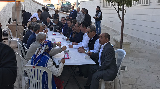 DENiZLi AK PARTİ’NİN YENİ İLÇE BAŞKANLARI İŞ BAŞINDA