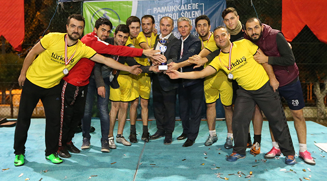 PAMUKKALE’ DE FUTBOL ŞÖLENİ FİNAL YAPTI