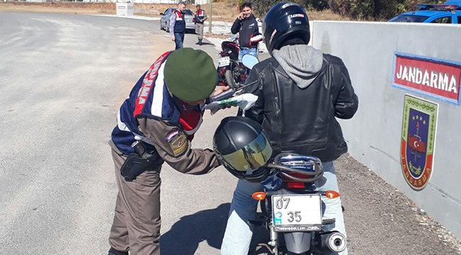 JANDARMADAN MOTOSİKLET SÜRÜCÜLERİNE EĞİTİM