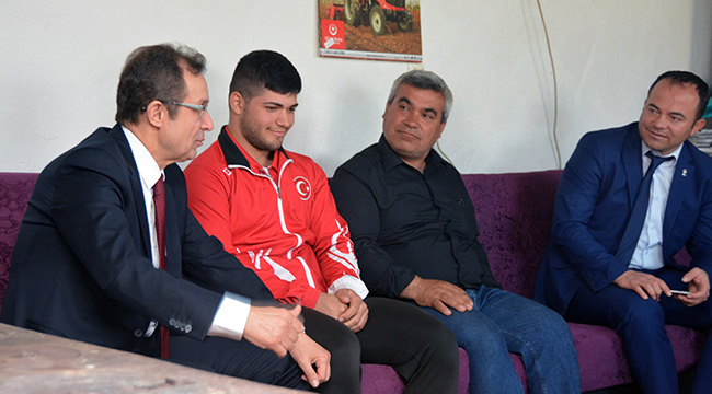 ŞAMPİYON HALTERCİDEN BÜYÜK HEDEFLER