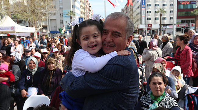 ÖZEL ÇOCUKLAR GÜNÜNÜ KUTLADI