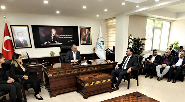 AK PARTİ İLÇE YÖNETİMİNDEN GÜRLESİN’E ZİYARET