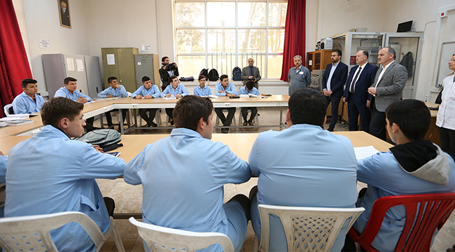GÜRLESİN ORHAN ABALIOĞLU MESLEK LİSESİNE GİTTİ