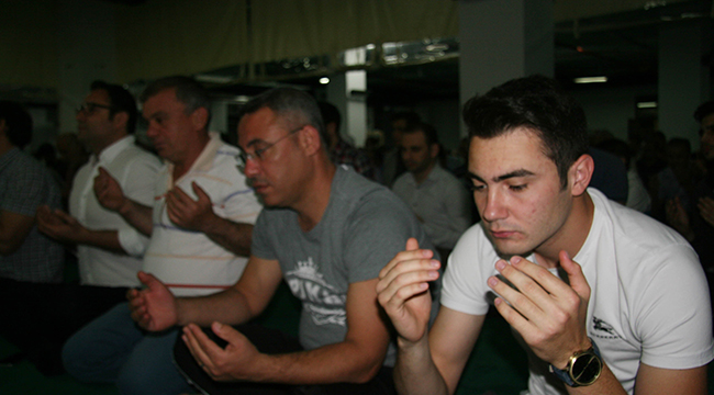 BERAT KANDİLİ HUZUR İÇİNDE İDRAK EDİLDİ