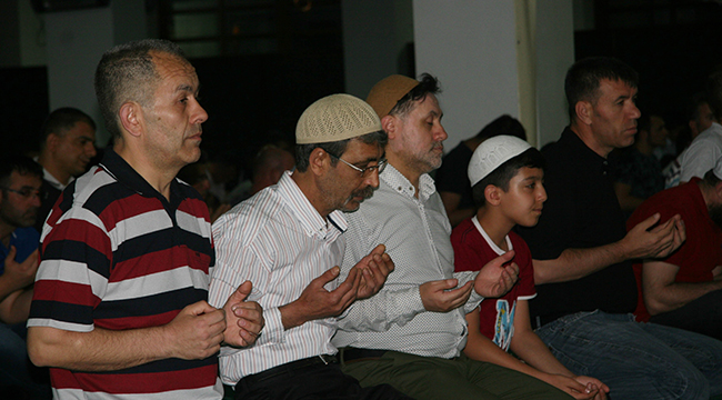 BERAT KANDİLİ HUZUR İÇİNDE İDRAK EDİLDİ