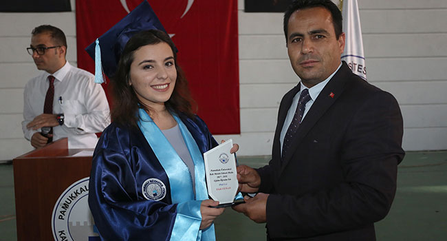 YILIN İLK MEZUNİYET TÖRENİ PAÜ KALE MYO’DAN