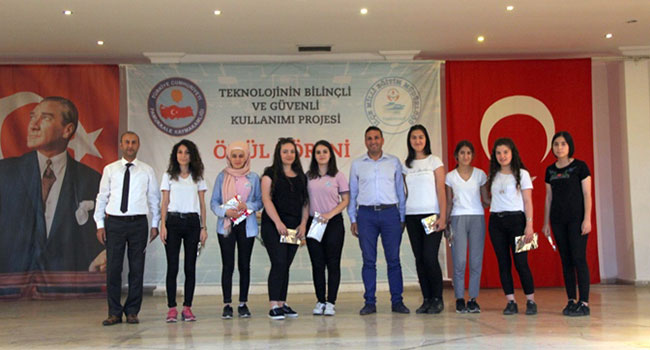 NOMOFOBİDE FİNAL HEYECANI