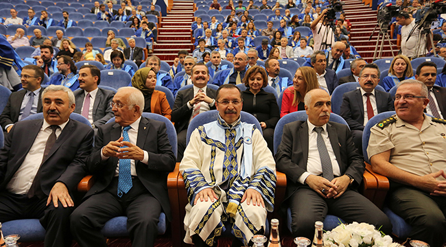 PAÜ EĞİTİM YILINI TÖRENLE AÇTI