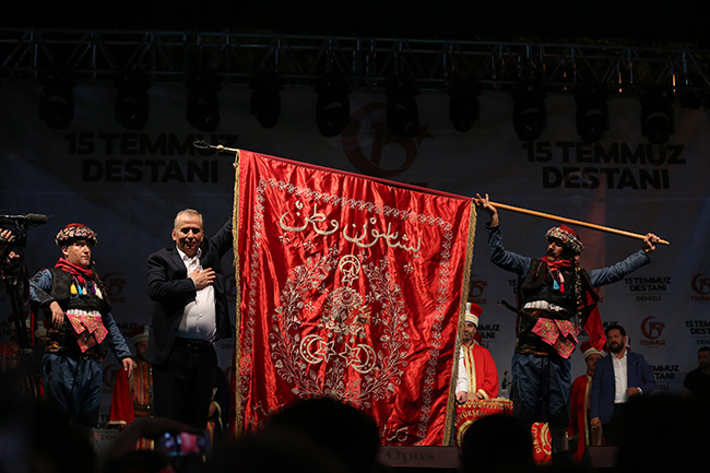 BAŞKAN ZOLAN, DENİZLİLİLERE TEŞEKKÜR ETTİ