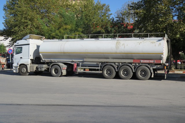 29 BİN 830 LİTRE KAÇAK AKARYAKITA EL KONULDU