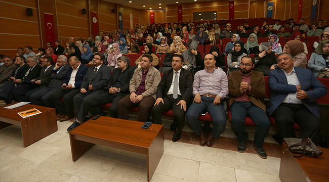 PAÜ’DEN ‘ŞEHİR VE ERDEM’ PANELİ