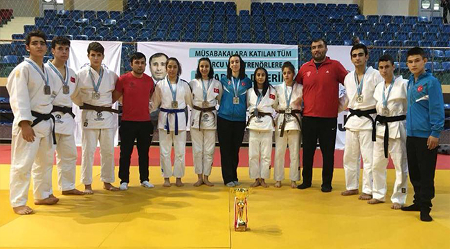 JUDODA DENİZLİ AYRICALIĞI