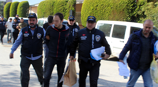 AFGANİSTANLI 8 VATANDAŞI GASP ETTİLER