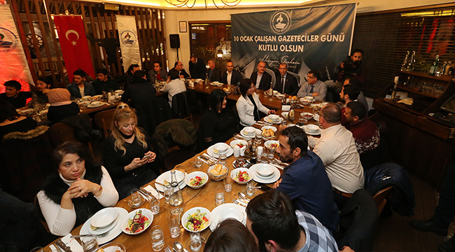 GÜRLESİN DENİZLİ BASININA YEMEK VERDİ
