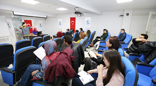 PAMUKKALE'DE  İNGİLİZCE KURS BAŞVURULARI BAŞLADI