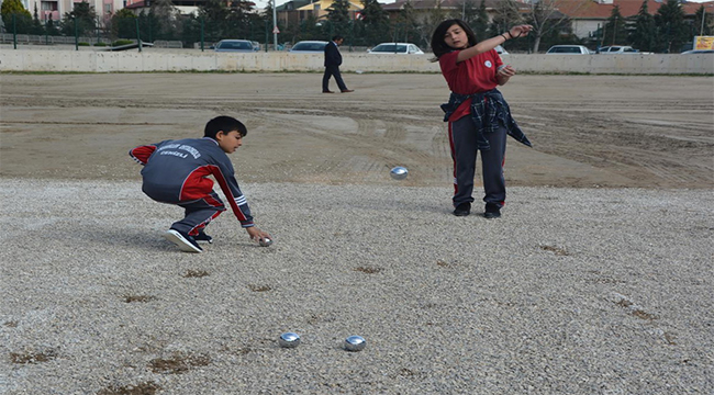 BOCCE TURNUVASINDA OKULLAR YARIŞIYOR