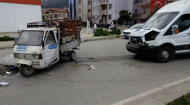 DENİZLİ-ACIPAYAM YOLUNDA KAZA