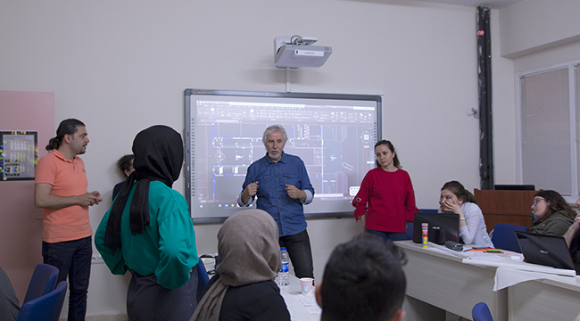 PAÜ'DEN 'MEKÂNIN GERİ DÖNÜŞÜMÜ' ATÖLYESİ
