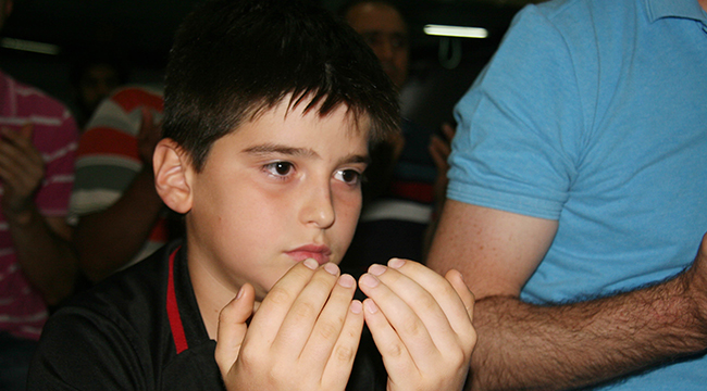 BERAT KANDİLİ HUZUR İÇİNDE İDRAK EDİLDİ