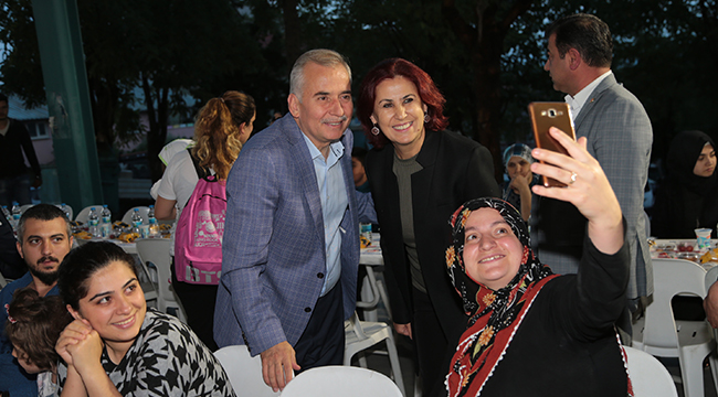 BÜYÜKŞEHİR’İN GÖNÜL SOFRASI YENİ MAHALLE’DE KURULDU