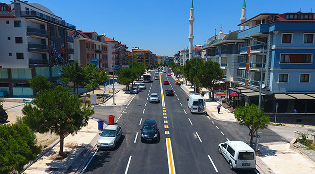 BURSA CADDESİ TRAFİĞE AÇILDI