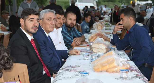 UZ,ÇAMELİLİ VATANDAŞLARLA BULUŞTU