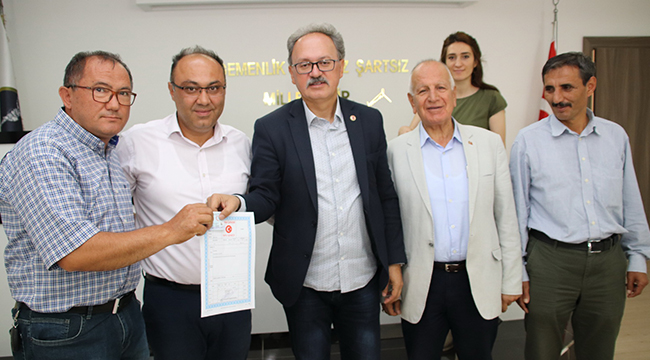 BAŞKAN AKYOL TAPU DAĞITTI