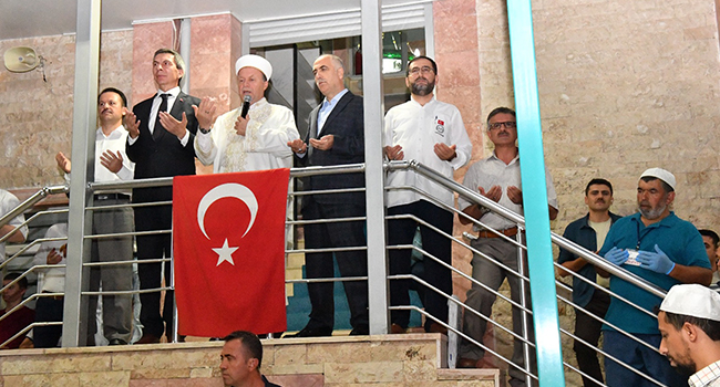 DENİZLİ’NİN HACILARI TÖRENLE UĞURLANDI