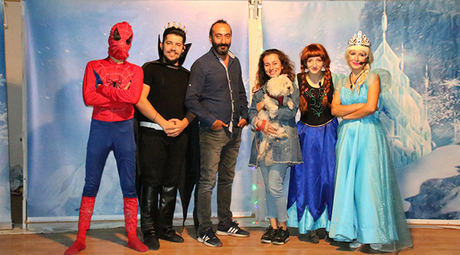 "ÖRÜMCEK ADAM" ÇOCUKLARA DERS VERDİ