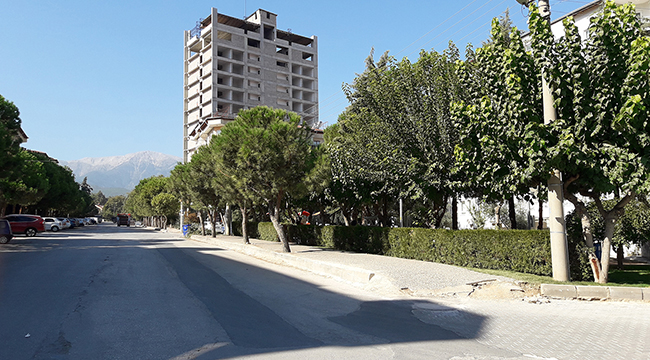 BARBAROS CADDESİ’NİN ÇEHRESİ DEĞİŞTİ