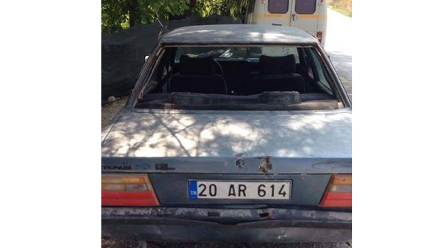 DENiZLi'DE MUHTAR VE AMCAOĞLUNUN ARACI KURŞUNLANDI