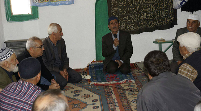 ÇAMELi’DE ESKİ MEDRESE CAMii OLARAK HiZMET VERiYOR